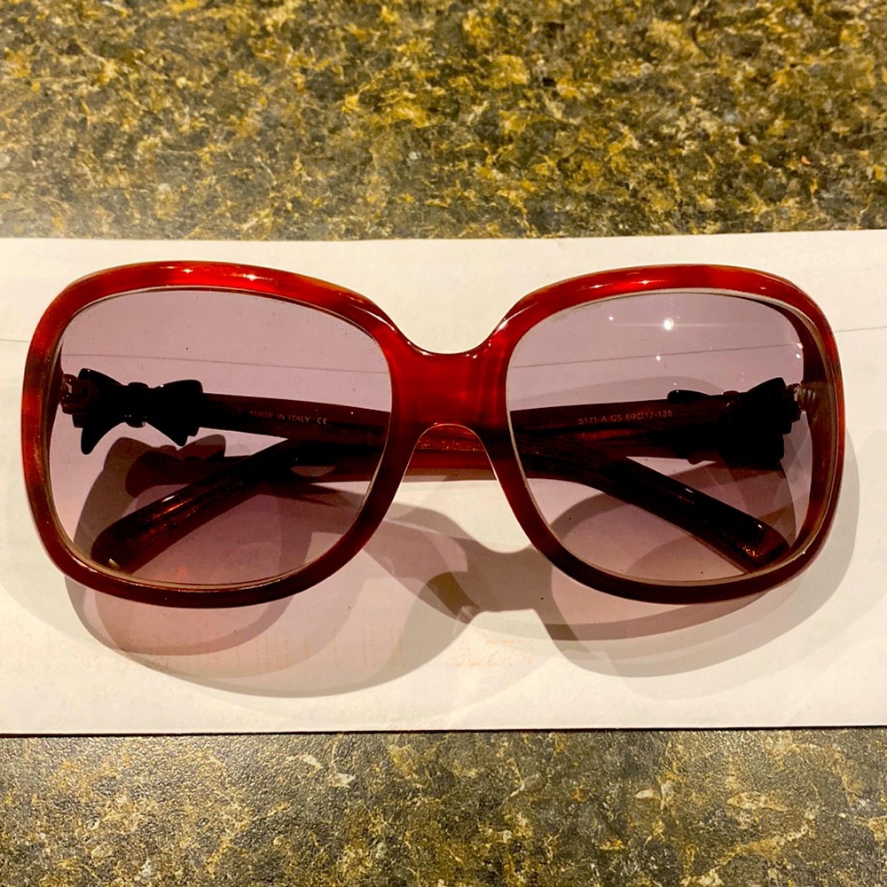 Chanel bow sunglasses